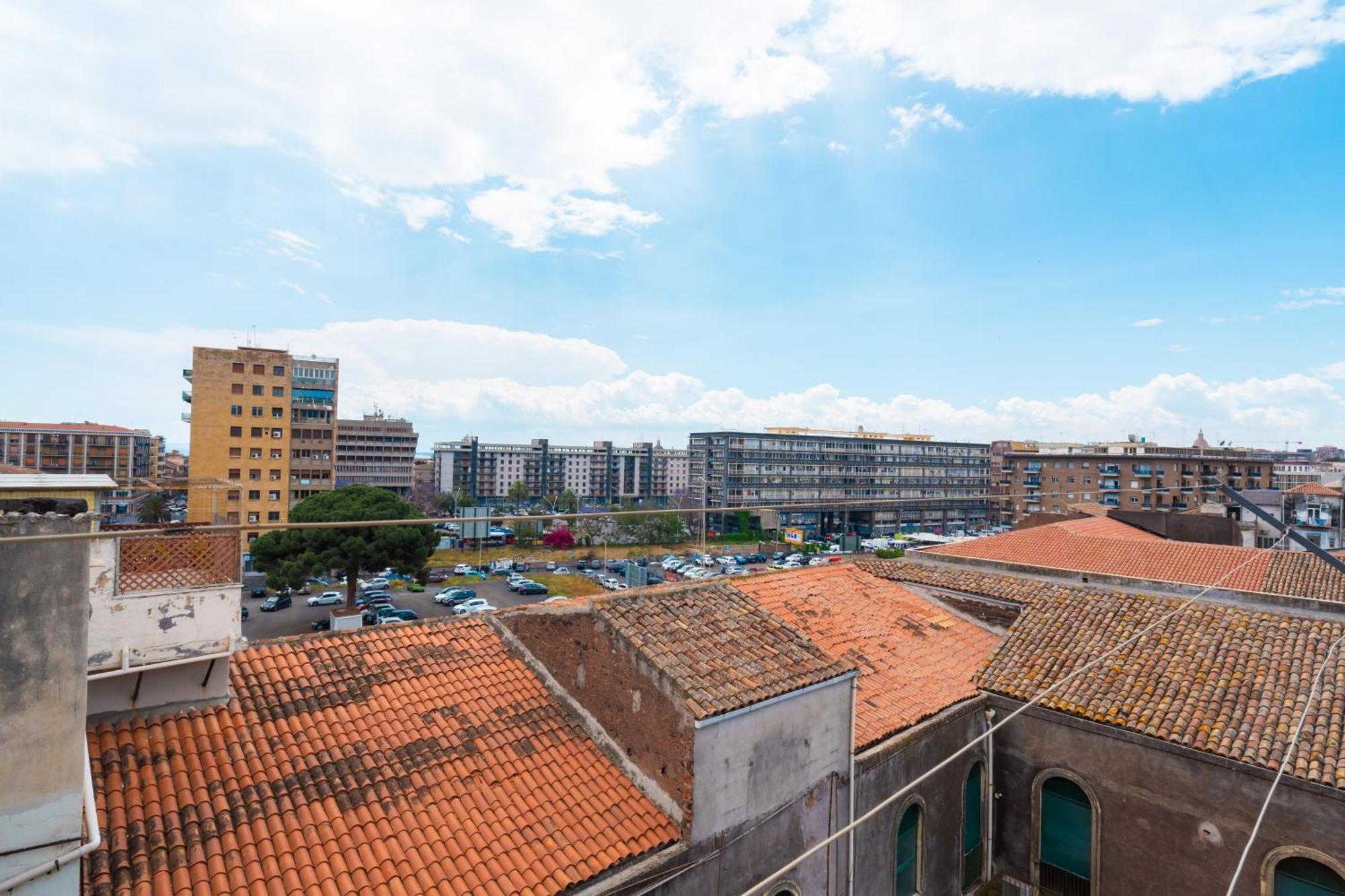 Canvas Sicily Apartment Catania Bagian luar foto